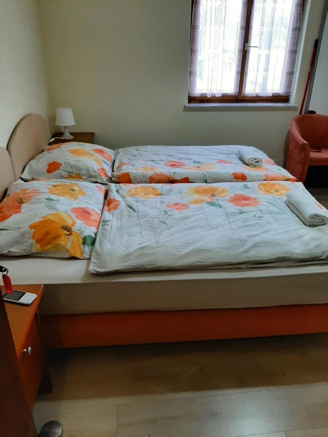 Gasthuis Apartmaji, Sobe - Obzidje